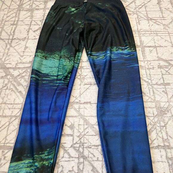 Waterlust Women's Fountain of Youth Leggings 50+UPF Multicolor Green Size Medium - Picture 9 of 10